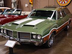 1972 Oldsmobile Vista Cruiser Station Wagon R E Olds Museum 151 N