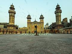 Masjid Wazir Khan