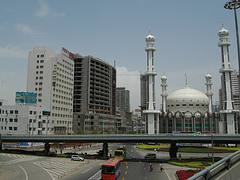 Highway, skyscrapers, mosquee, its Lanzhou