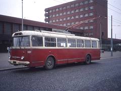 Skoda 9Tr Trolejbus nr 307, Pardubice, Czechoslovakia Feb 1992