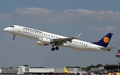 Embraer 195