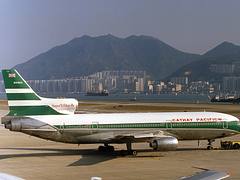 86 3-10-86 N316EA Kai Tak (52922376900)