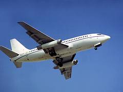 B737-2H7C 3D-ZZM (14187695193) (2)