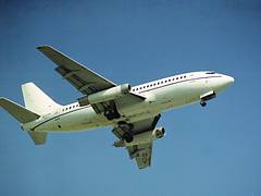 B737-2H7C 3D-ZZM (14187695193)