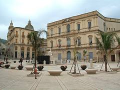 La nuova Piazza Fonte Diana, Comiso
