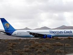 Thomas Cook B757-200 G-JMCG