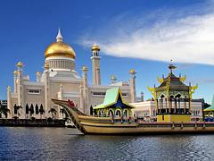 Sultan Omar Ali Saifuddien Mosque. Brunei.. Sultan Omar Ali Saifuddien Mosque. Brunei..